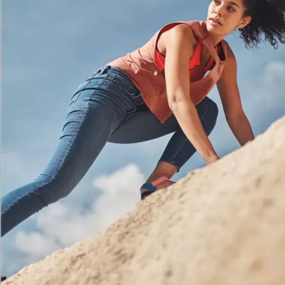 Athleta crop tank